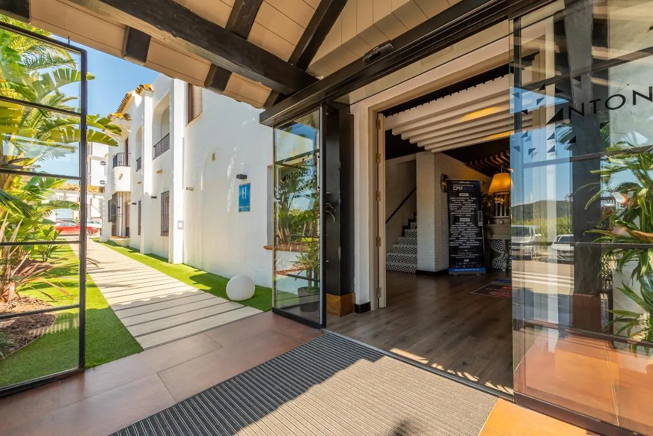 Hotel Antonio 2*, Zahara de los Atunes